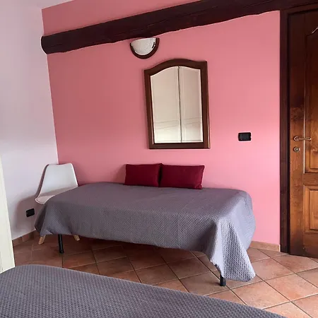 Cascina Santa Marta Apartment *